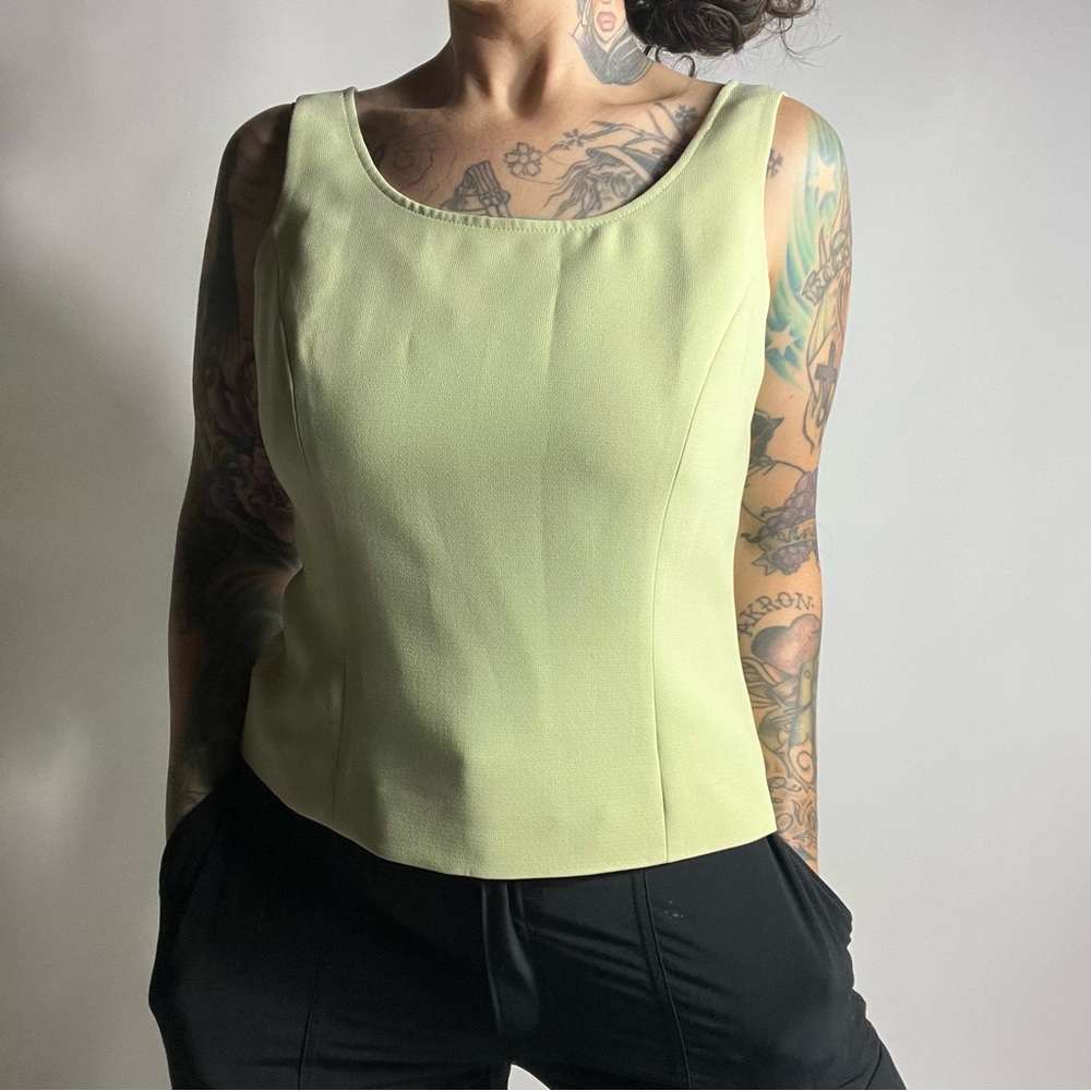 VINTAGE Tahari 90s Sage Green Sleeveless Shell Top Womens 6